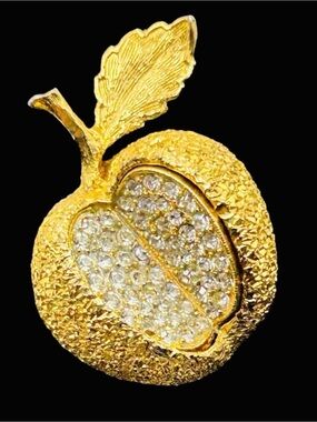 Vintage Hattie Carnegie pave’ Rhinestone Apple Brooch